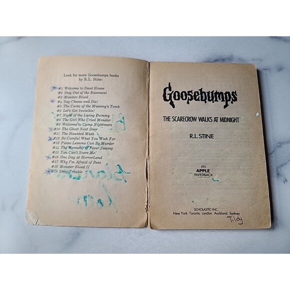 Scarecrow Walks at Midnight by R. L. Stine (1994, Trade Paperback) - Picture 3 of 10